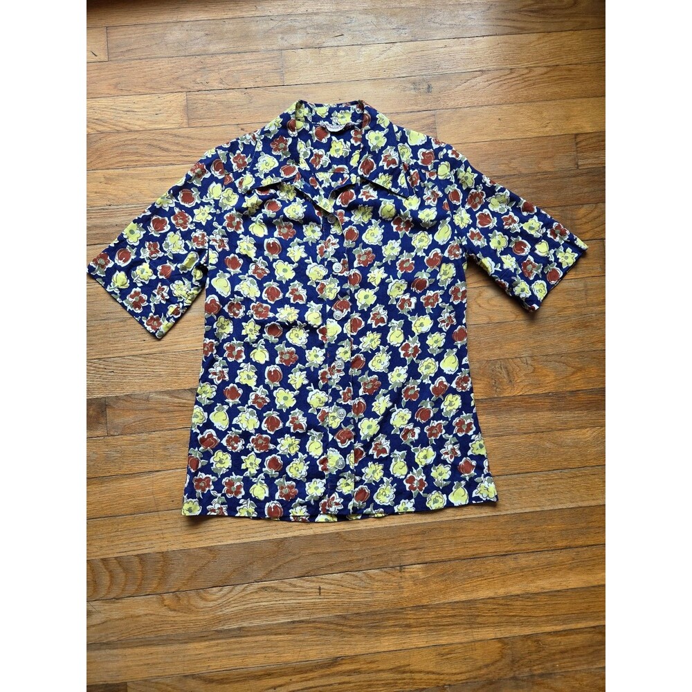 vintage Maggie Sweet blue red yellow floral button up short sleeve top